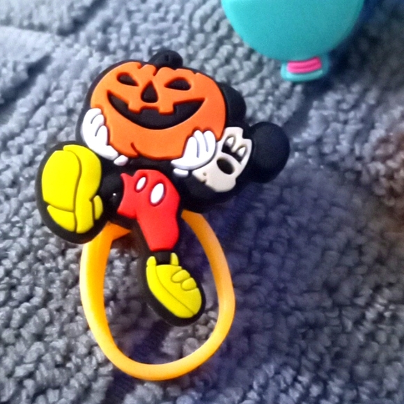 5 DISNEY STRAW/PENCIL TOPPERS - Picture 5 of 7